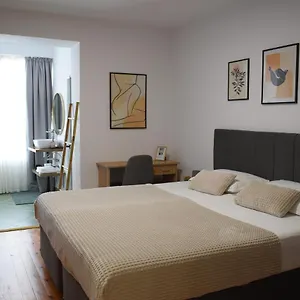 Apartment Feels Like - Flh Albania